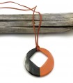Collier corne naturelle sur lien simili cuir - Laqué orange ou noir